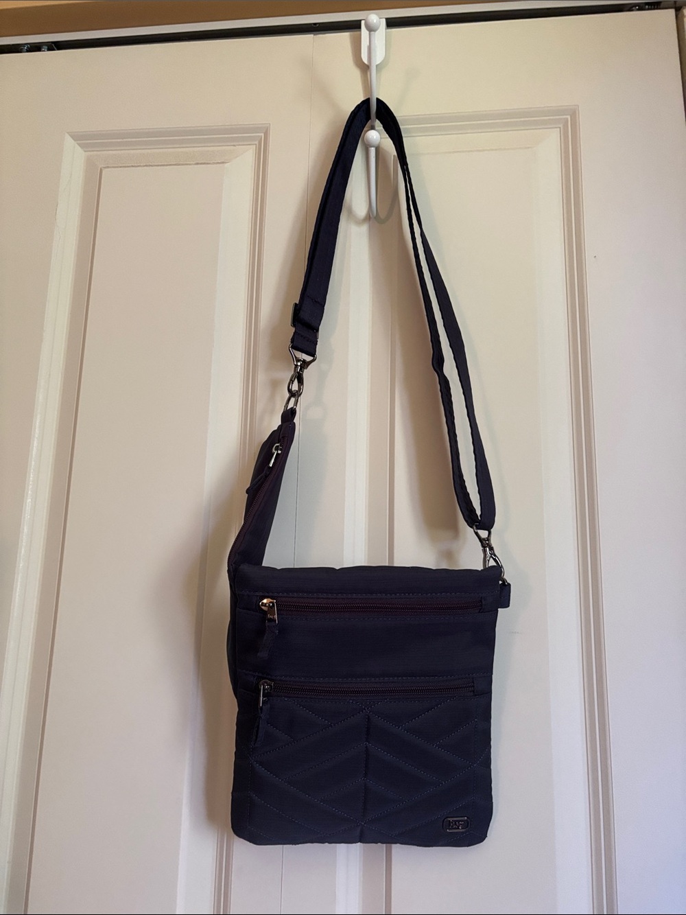 LUG - Legacy Collection Skipper Crossbody